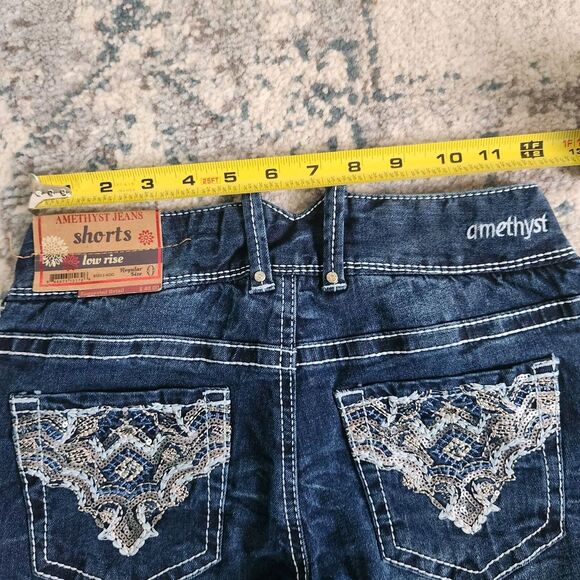 NWT Amethyst Jean Shorts Womens 0 Stretch Denim Distressed Blue Bermuda Low Rise - Picture 5 of 11